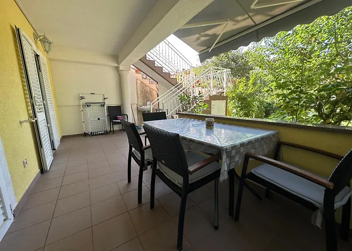 Petrovski Appartamento Porec