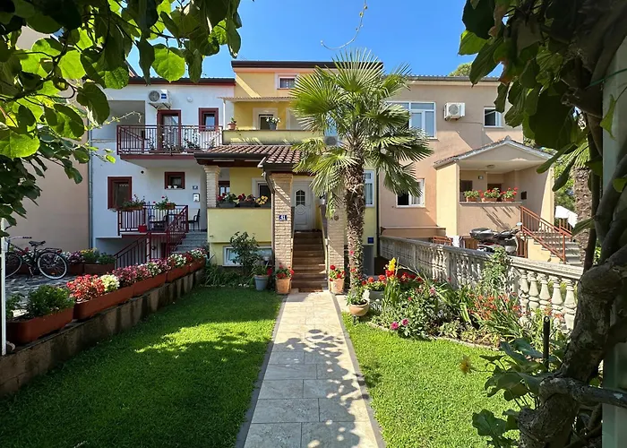 Petrovski Appartamento *